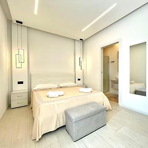Magenta Rooms